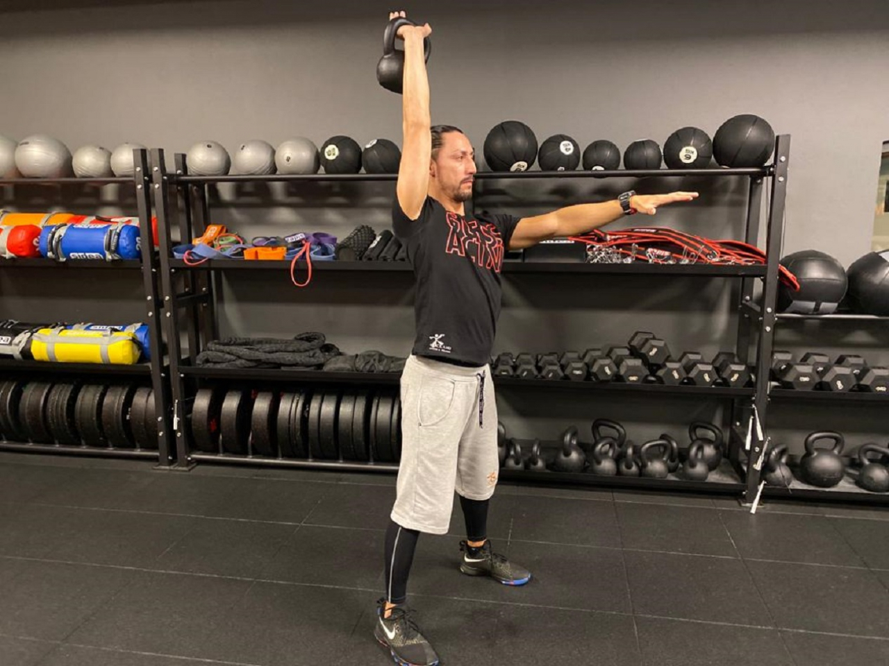 allenamento kettlebell e brucia grassi